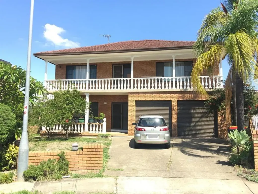 Spacious 4-Bedroom Family Home in Quiet Cul-de-Sac Location.