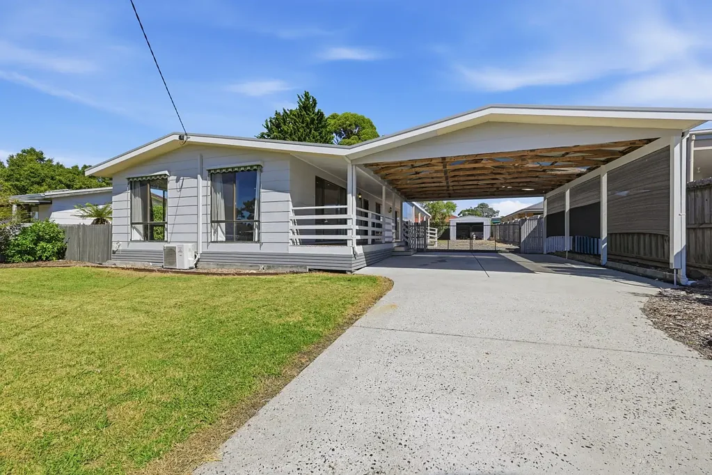 15 Henry Street East, North Wonthaggi, VIC 3995