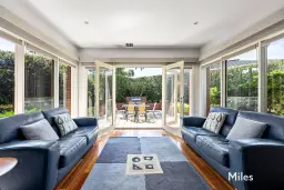 2 Meryton Lane, Ivanhoe