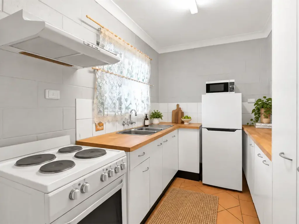 Cairns North 2房  Now Offers Over $349,000 !