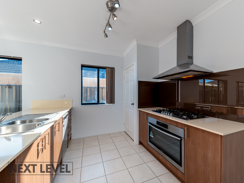 26 TEASEL WAY, BANKSIA GROVE WA 6031, 0房, 0浴, House