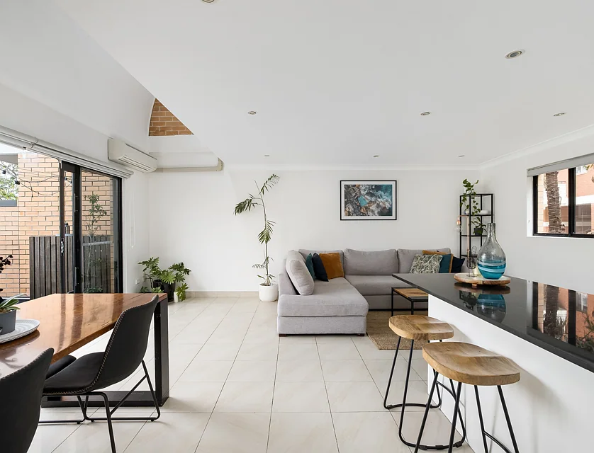 10/225-227 Denison Road, Dulwich Hill, Inner West, 2 침실, 2 욕실, Apartment