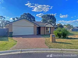 9 Pristine Crt, Warwick