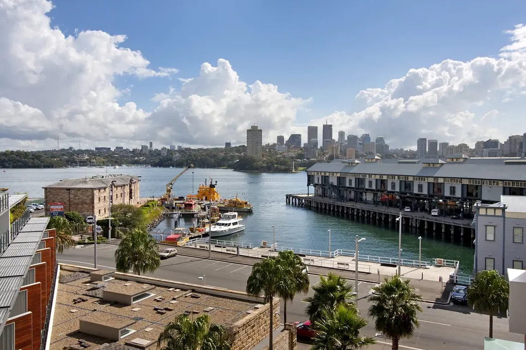Northerly Aspect - with Harbour Views Walsh Bay