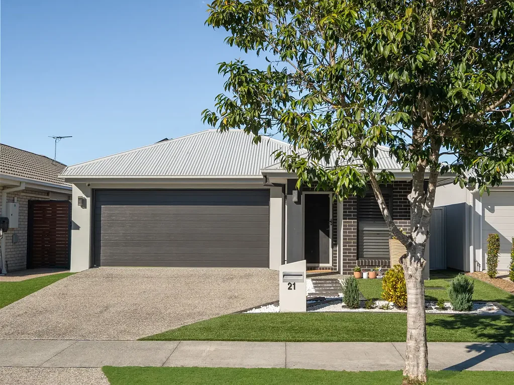 Rothwell 3Kwarto Contemporary Luxury with Effortless Low-Maintenance Living!