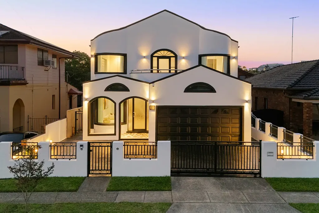 Cabarita 5ห้องนอน Entertainer's Dream in a Premier Bayside Enclave