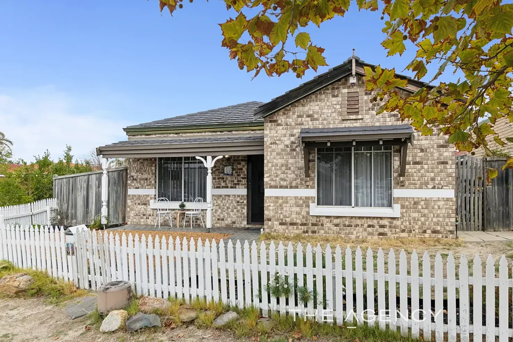 19 Sunray Circle, Ellenbrook, WA 6069