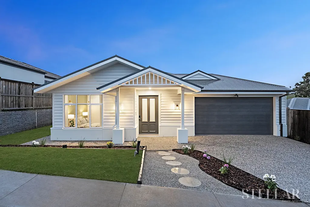 Warragul 4غرفة نوم Contemporary Comfort Meets Quality Craftsmanship