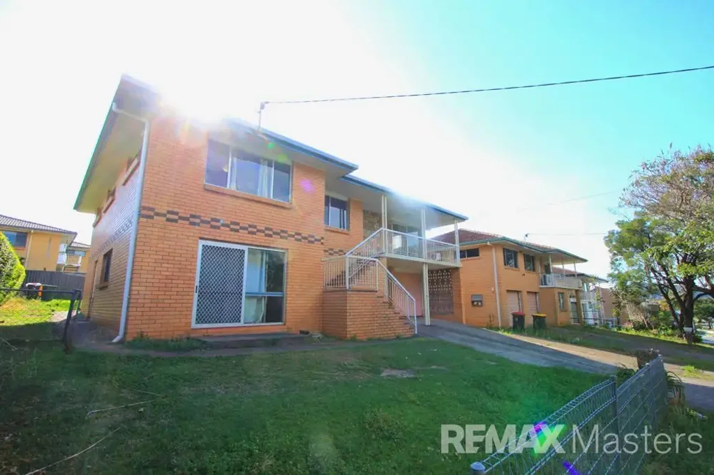 Family home with convenience!
