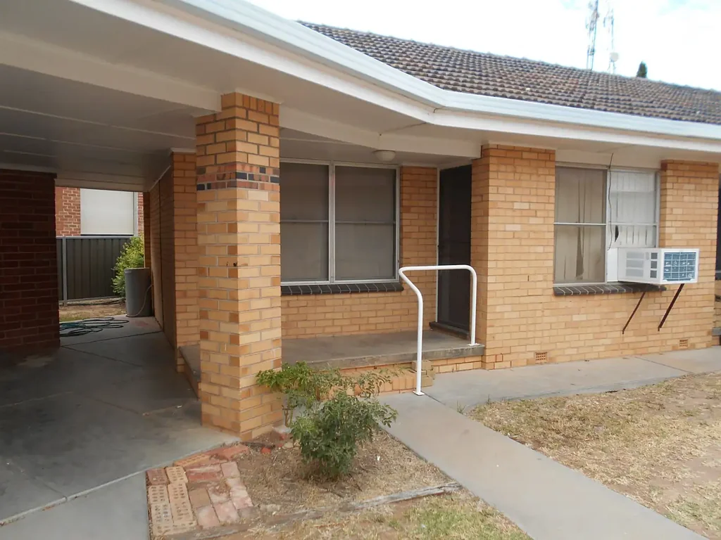 Central One Bedroom Flat