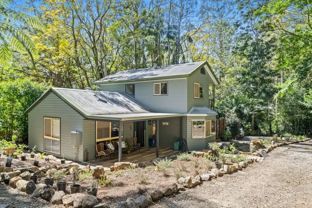 Springbrook 3બેડરૂમ Beautifully Renovated 3-Bedroom Home with Studio, Outdoor Entertaining & Ample P