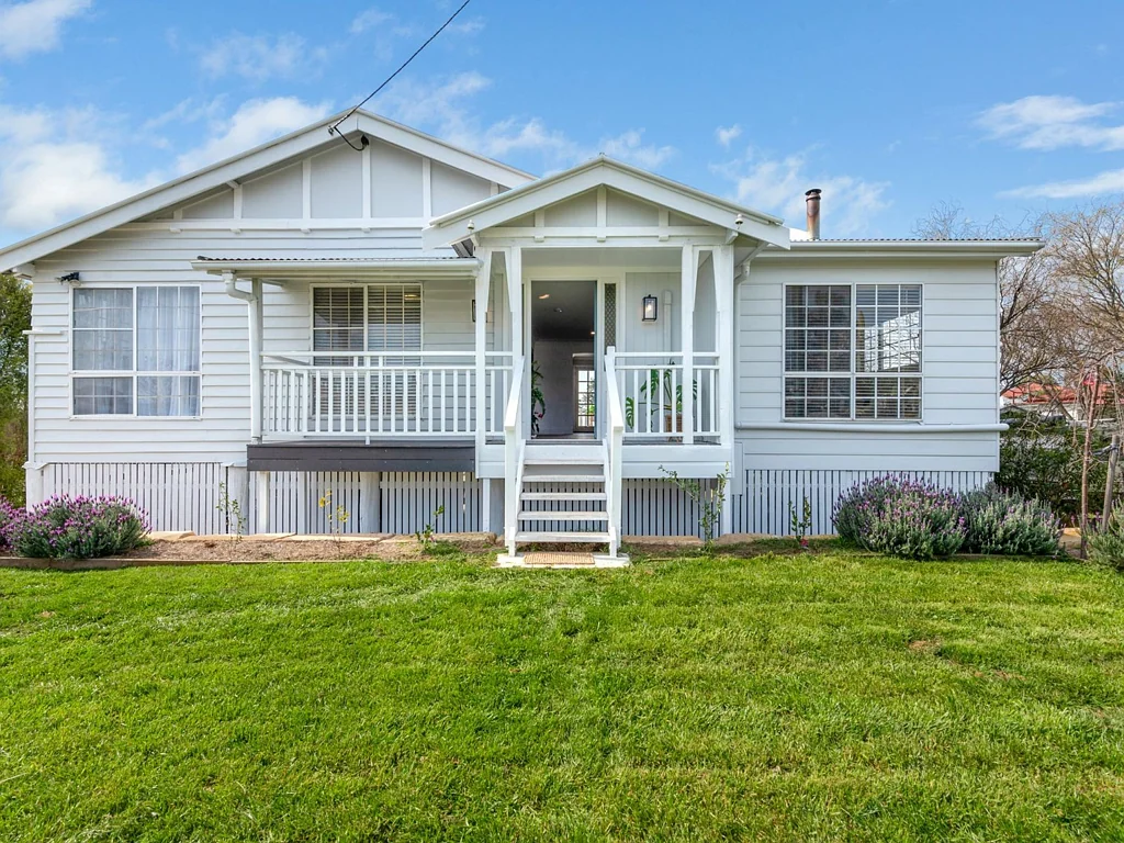 12 Gore Street, Warwick, QLD 4370