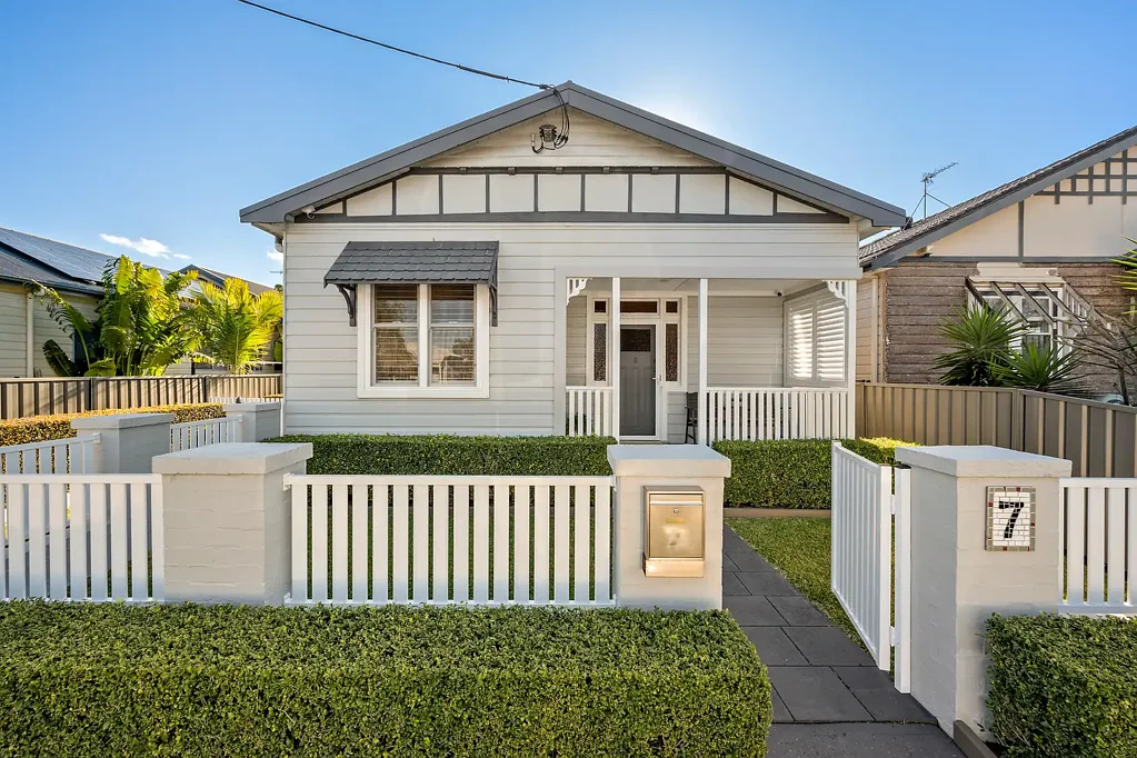 7 Mackie Avenue, New Lambton, NSW 2305