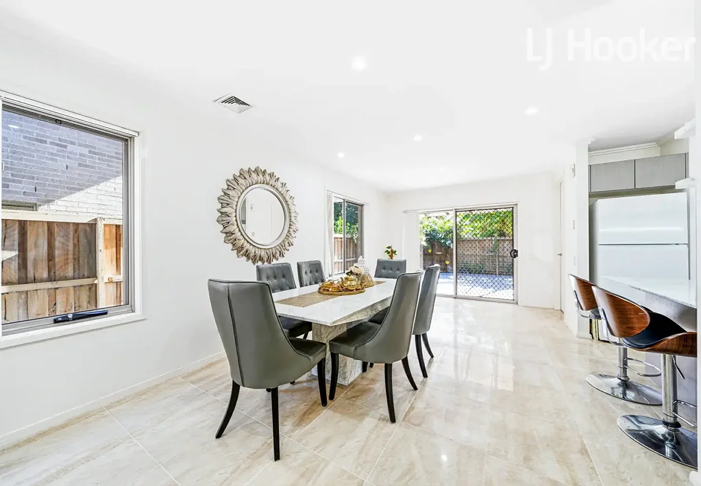 MODERN 4-BEDROOM DOUBLE-STOREY HOME IN SOUGHT-AFTER NEWLEAF
