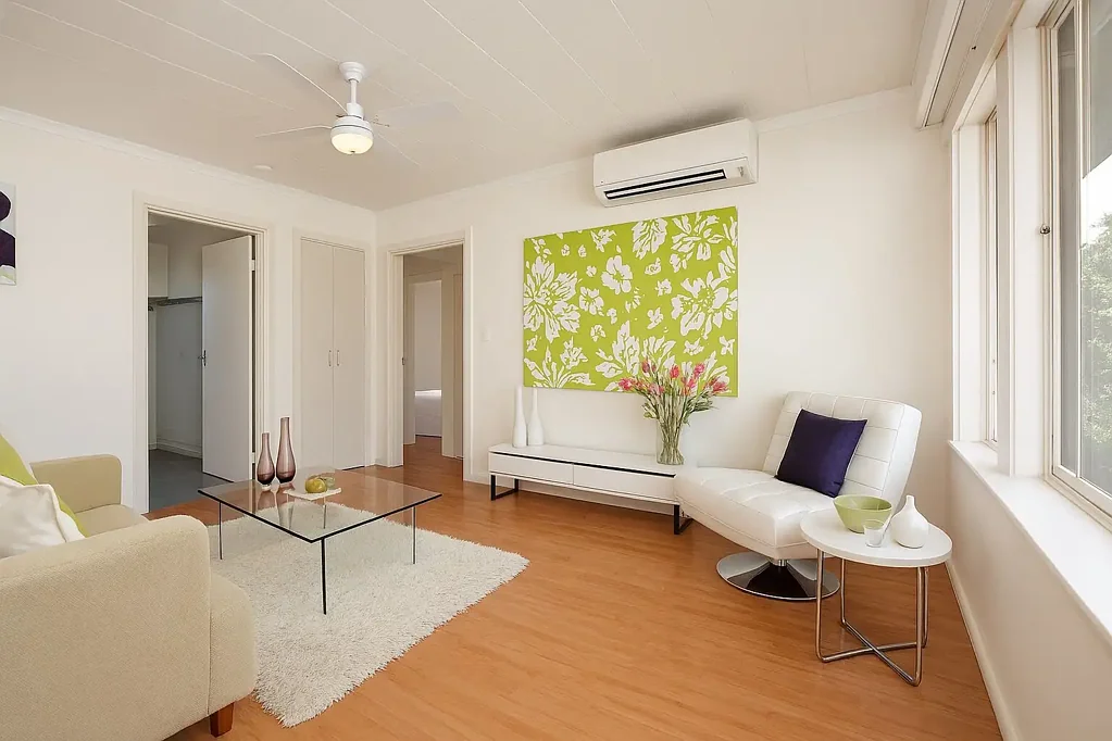 2 bedroom retreat in prime Richmond location! *Car space included*