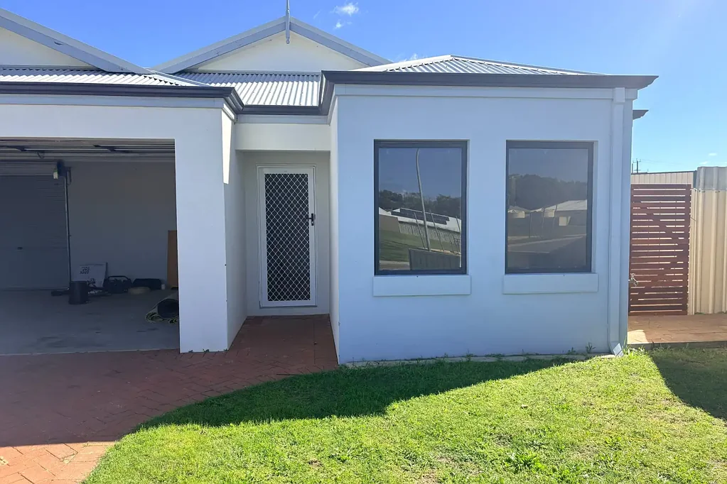 Family Living - Great Location