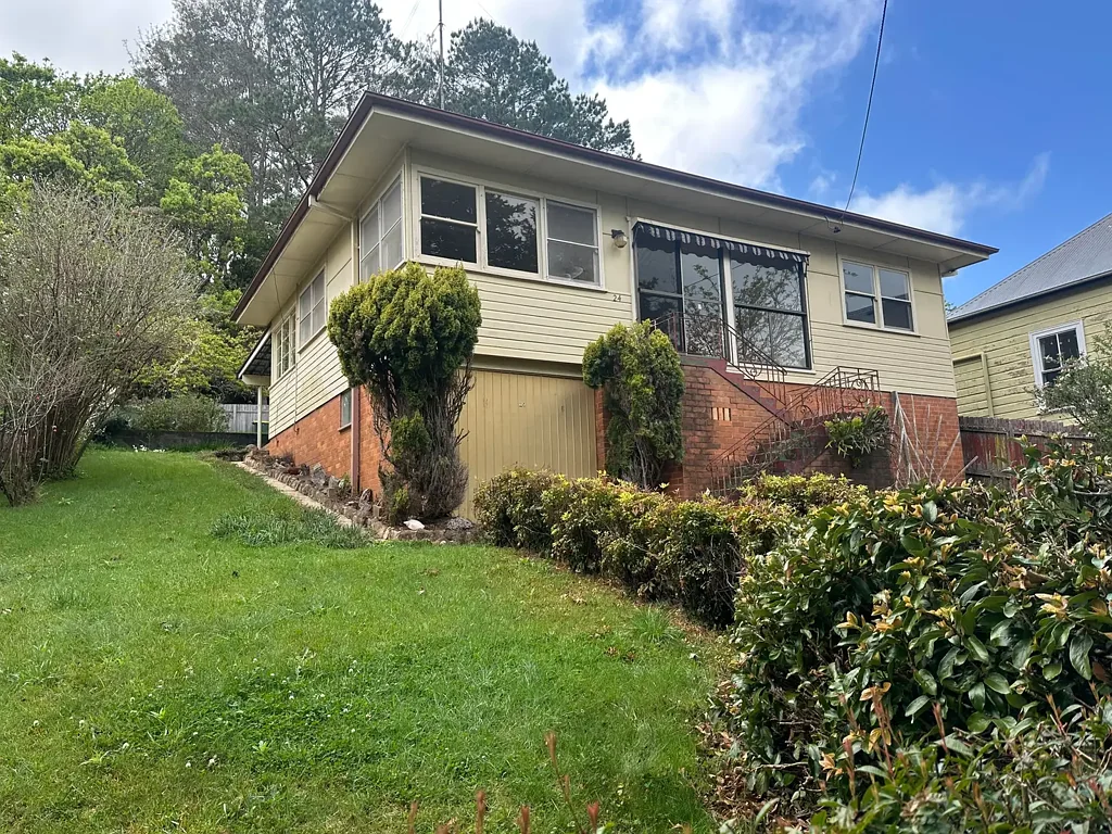 Dorrigo 2Moenga Classic 1950s Cottage with Location, Charm and Loads Of Potential