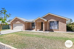 87 Adams Street, Jindera