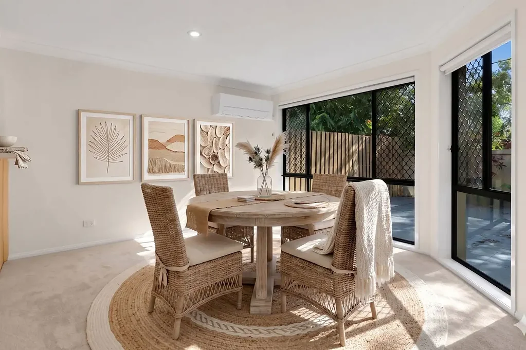 Bundall 3房  Location Location Location - The Ultimate Coastal Lifestyle