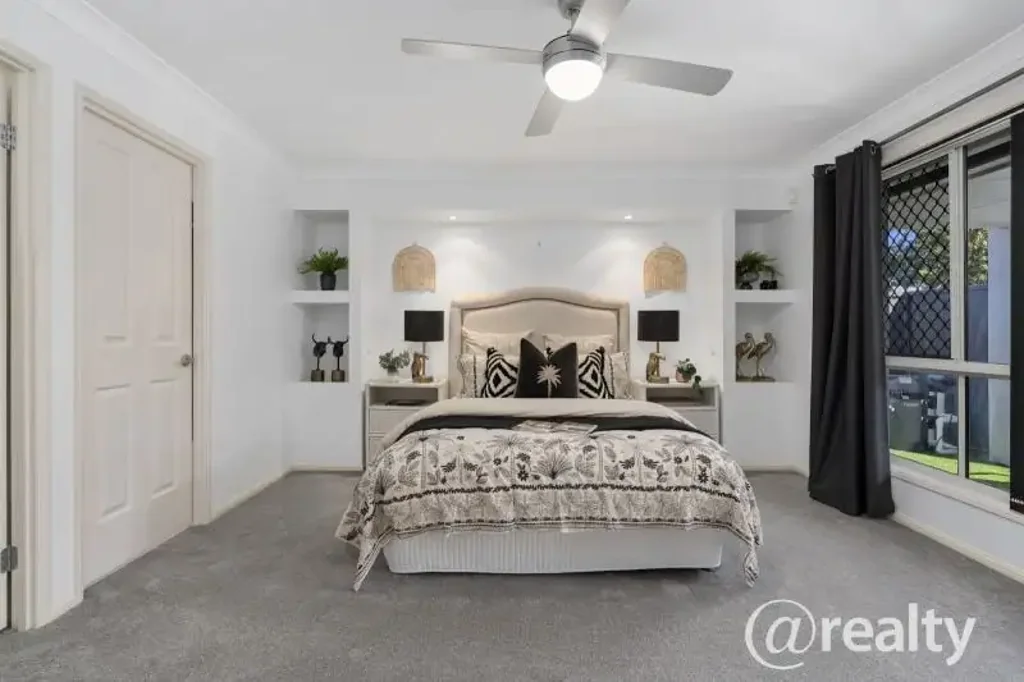 Caboolture 5 Bedroom EXECUTIVE STYLE LIVING, 5 BEDROOMS & A POOL!