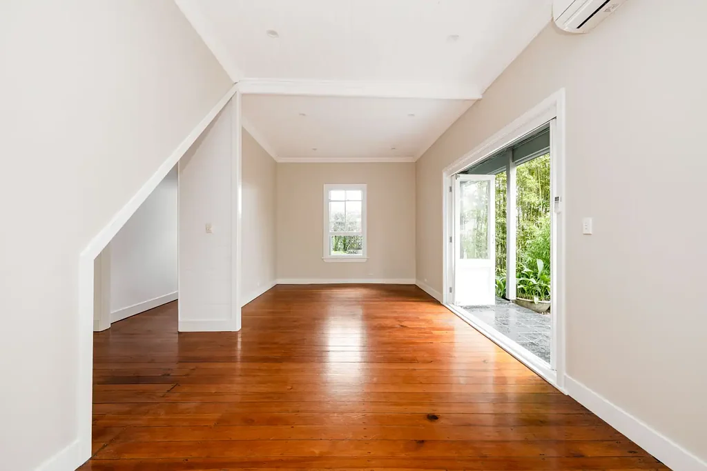 Timeless elegance in Balmain Peninsula location