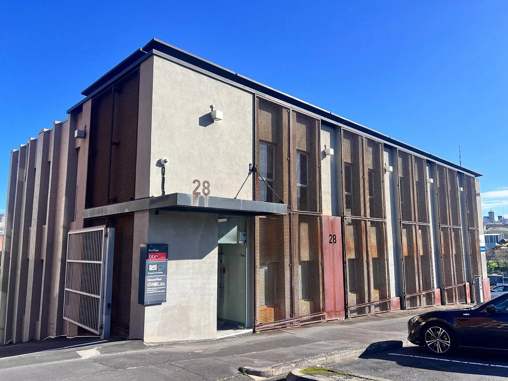 Parnell AFFORDABLE PARNELL OFFICE WITH VIEWS