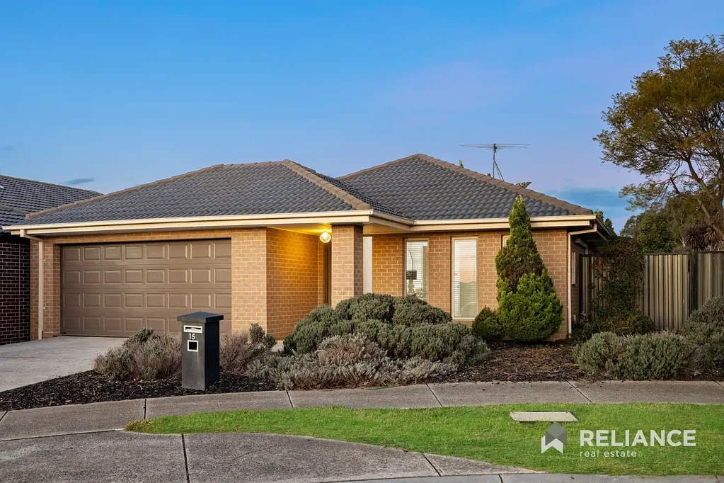 Tarneit 4ਬੈੱਡਰੂਮ Spacious, Low-Maintenance Living in a Prime Tarneit Location