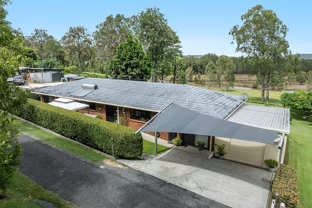 Ashby 4બેડરૂમ Charming Home with Stunning Rural Views in Ashby