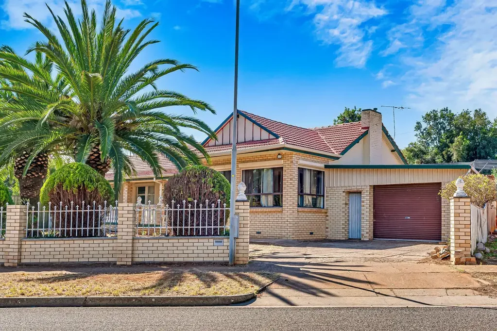 10 Thornton Street, Elizabeth East, SA 5112