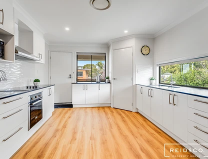 11 Ella Street, Redcliffe, QLD 4020, 6房, 3浴, 独立屋