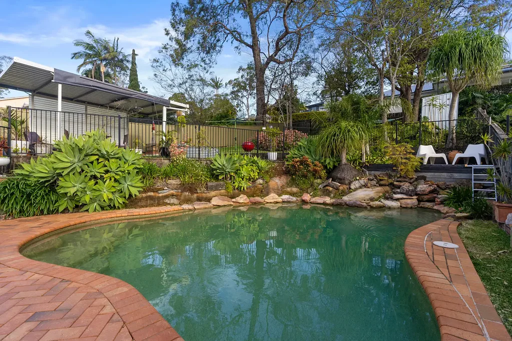 Caringbah South 4ਬੈੱਡਰੂਮ Prime Opportunity in the Heart of Caringbah South