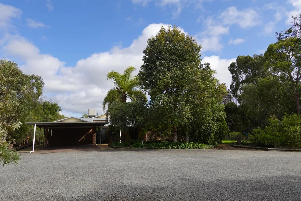23 Wilga Court, Banjup, WA 6164