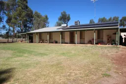 63 Richardson Road, Waroona