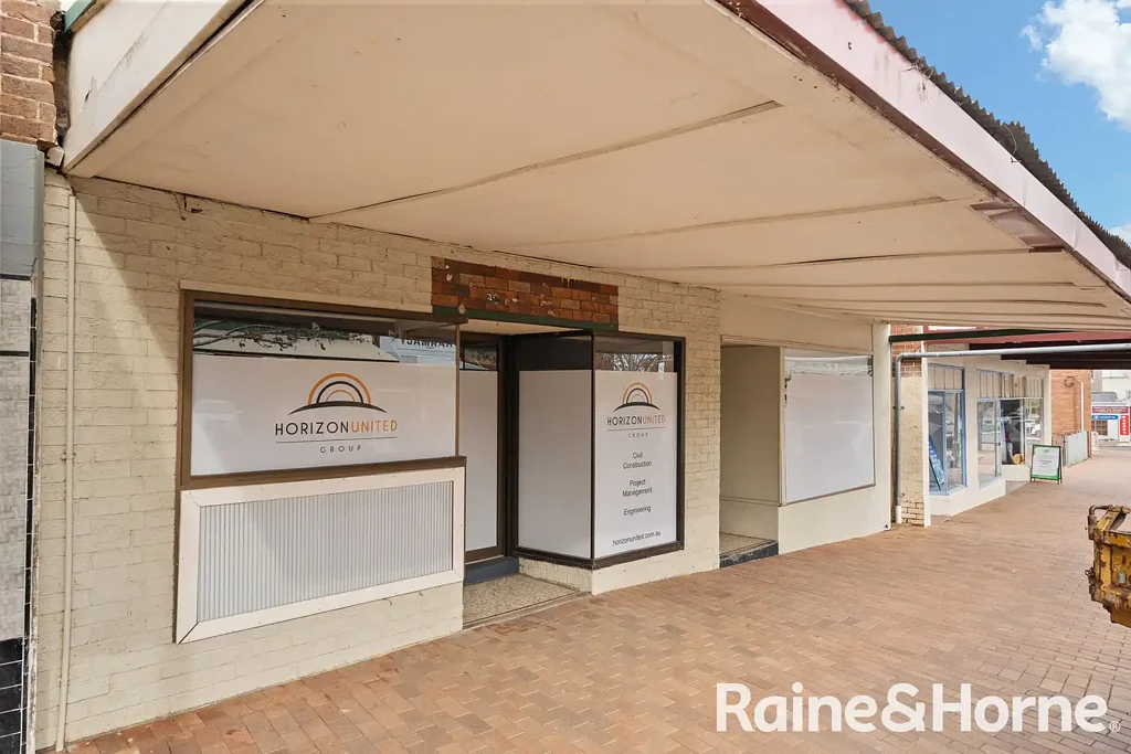 Coolah 2房  CENTRAL LOCATION - SO MUCH POTENTIAL!