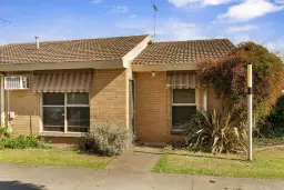 4/18 Simpson Street, Bacchus Marsh