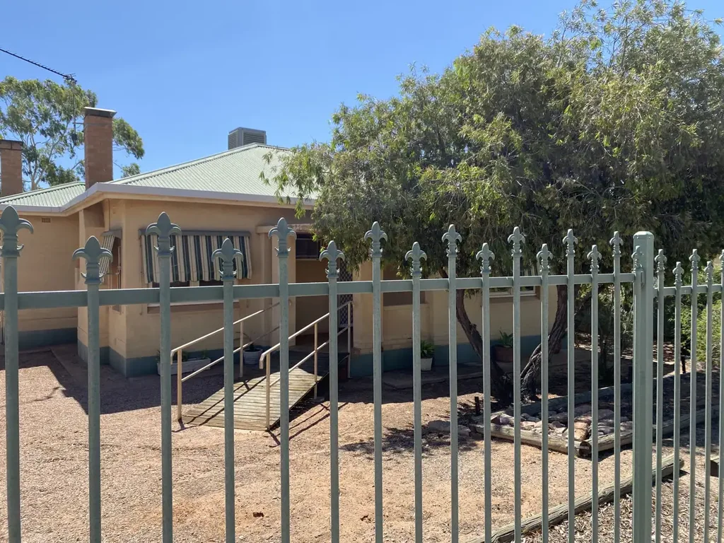 34 Hospital Road, Port Augusta, SA 5700