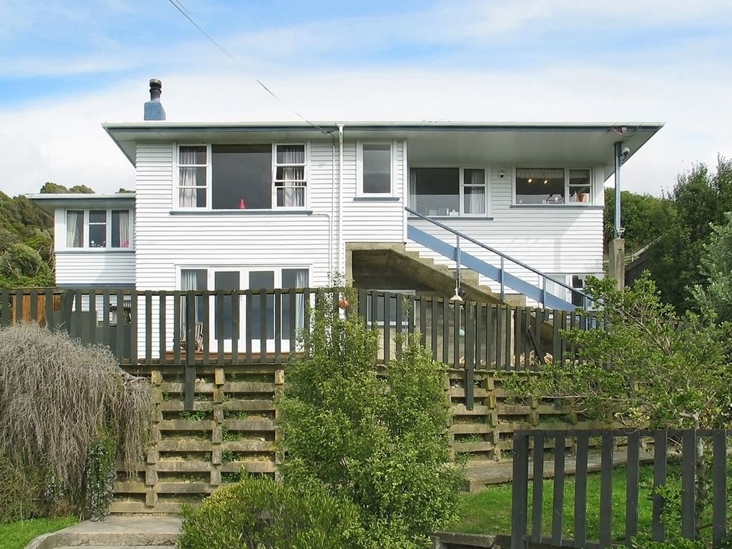 29 Waiho Terrace, Elsdon, Porirua, 3 rūma, 1 rūma horoi