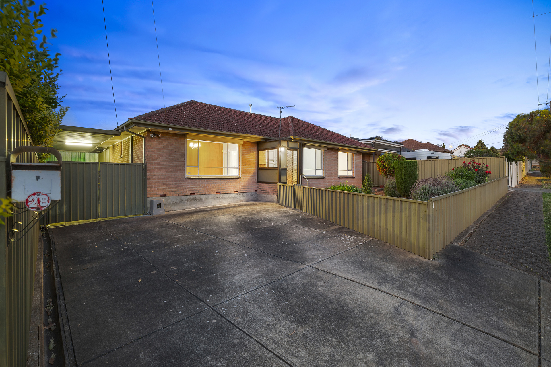 28 BUNBURRA ST, PARA HILLS WEST SA 5096, 0房, 0浴, House