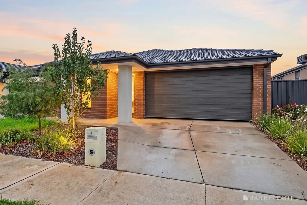 7 Clancy Road, Weir Views, VIC 3338