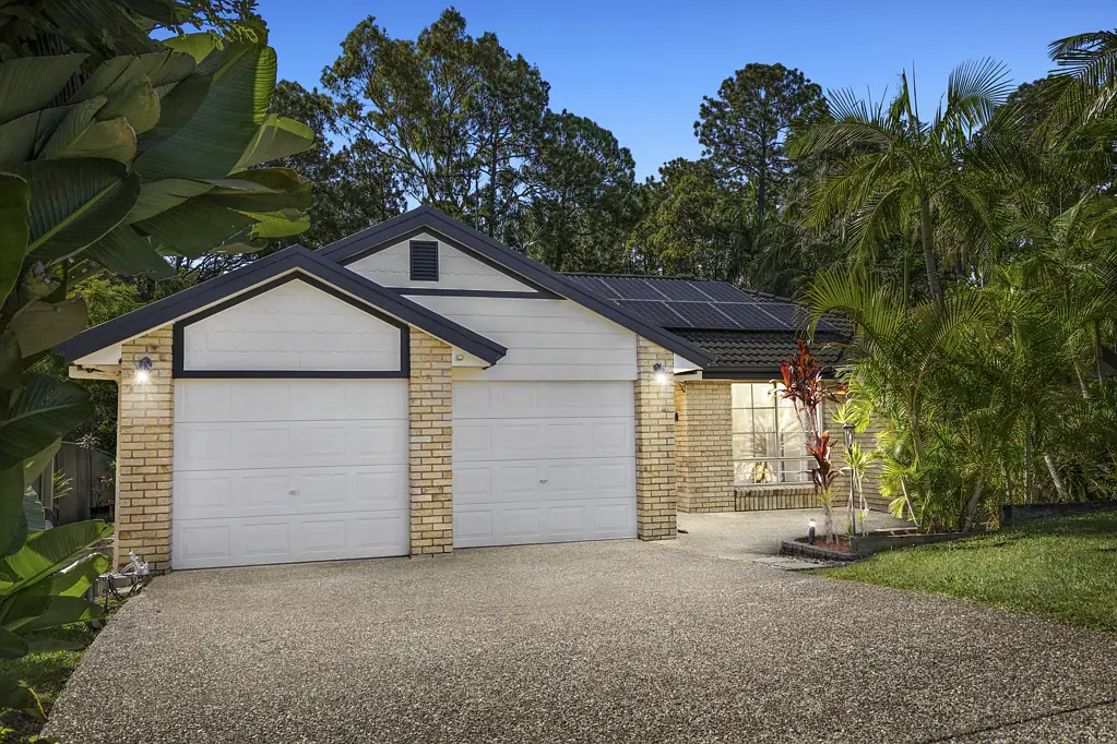22 Enderbury Crescent, Pacific Pines, QLD 4211