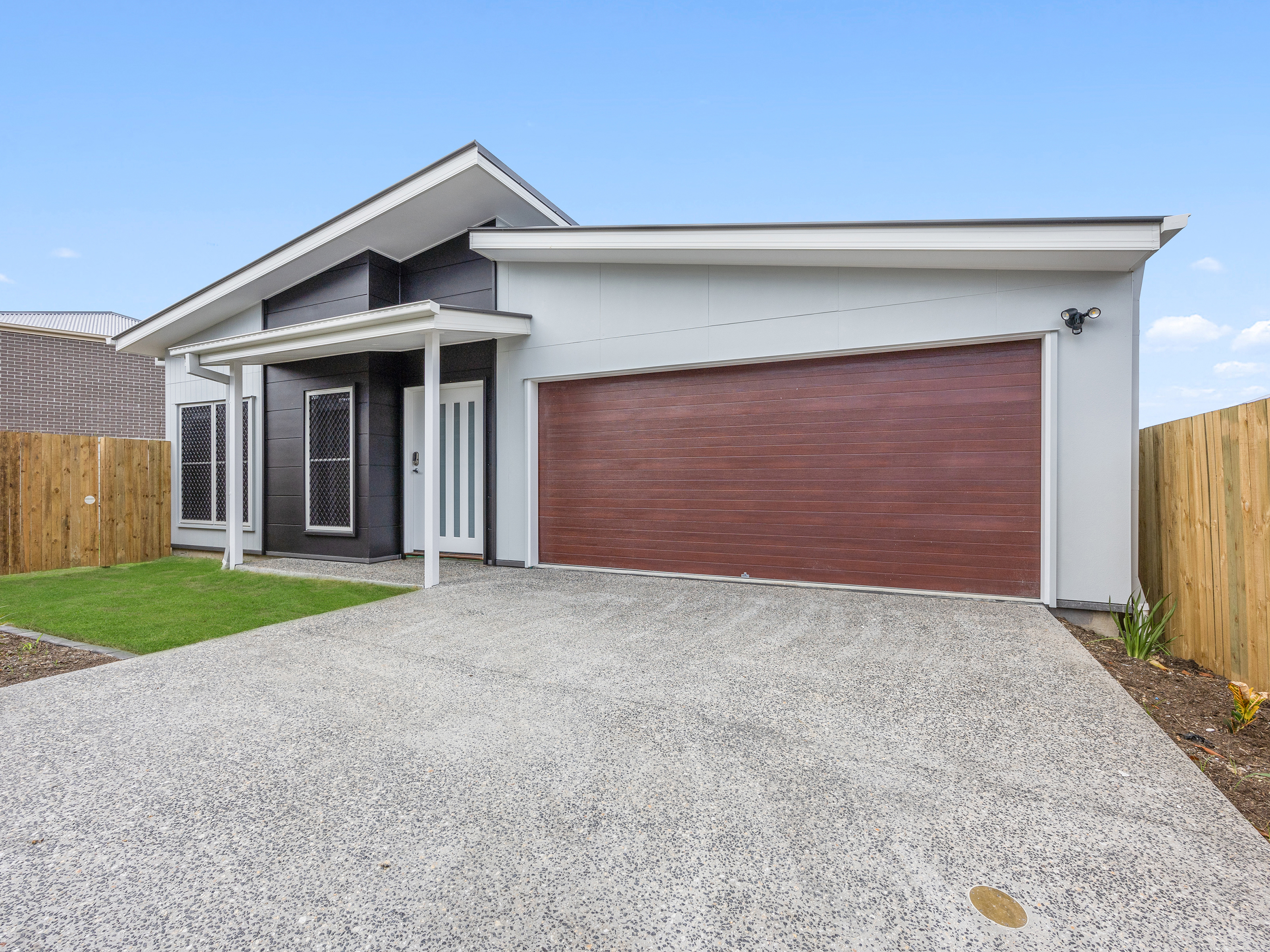 28 FANTAIL AV, REDBANK PLAINS QLD 4301, 0 Kuwarto, 0 Banyo, House