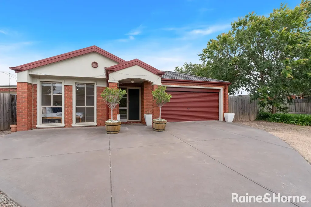 16 Lindwall Street, Sunbury, VIC 3429