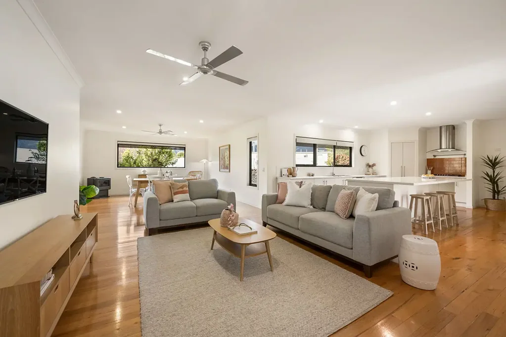 25 Young Crescent, Tawonga South, VIC 3698