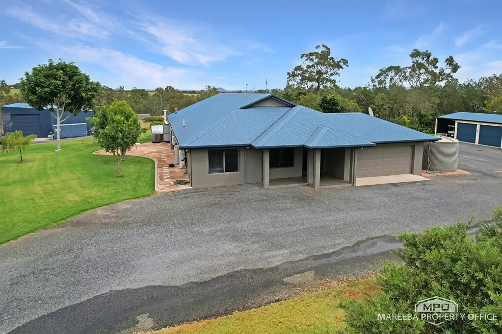 Mareeba 4침실 ACREAGE RETREAT, MASSIVE SHEDS, 2.55HA