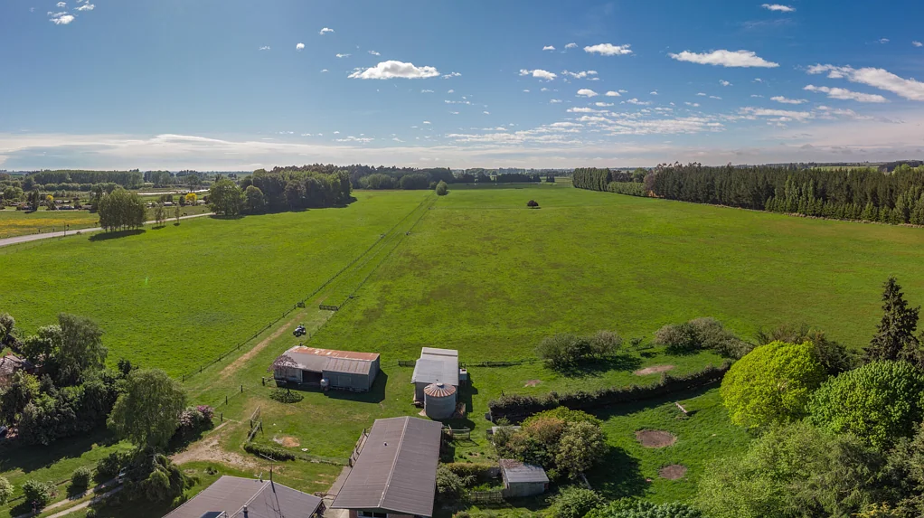 Pleasant Point Lifestyle on boundary