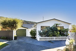 2/11 Duncan Street, Sumner