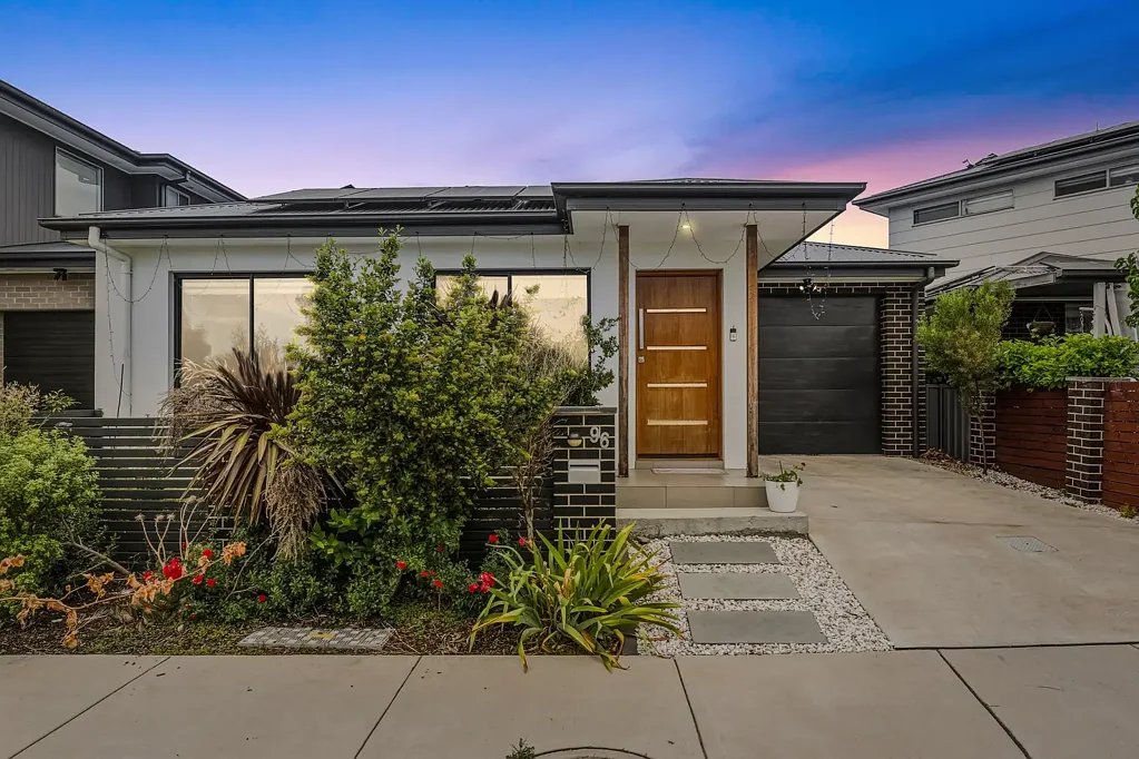 96 Tredwell Street, Strathnairn, ACT 2615