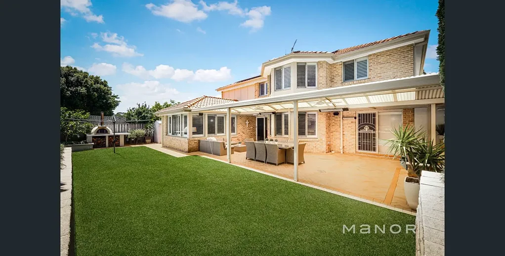 PERFECTLY POSITIONED FAMILY HOME