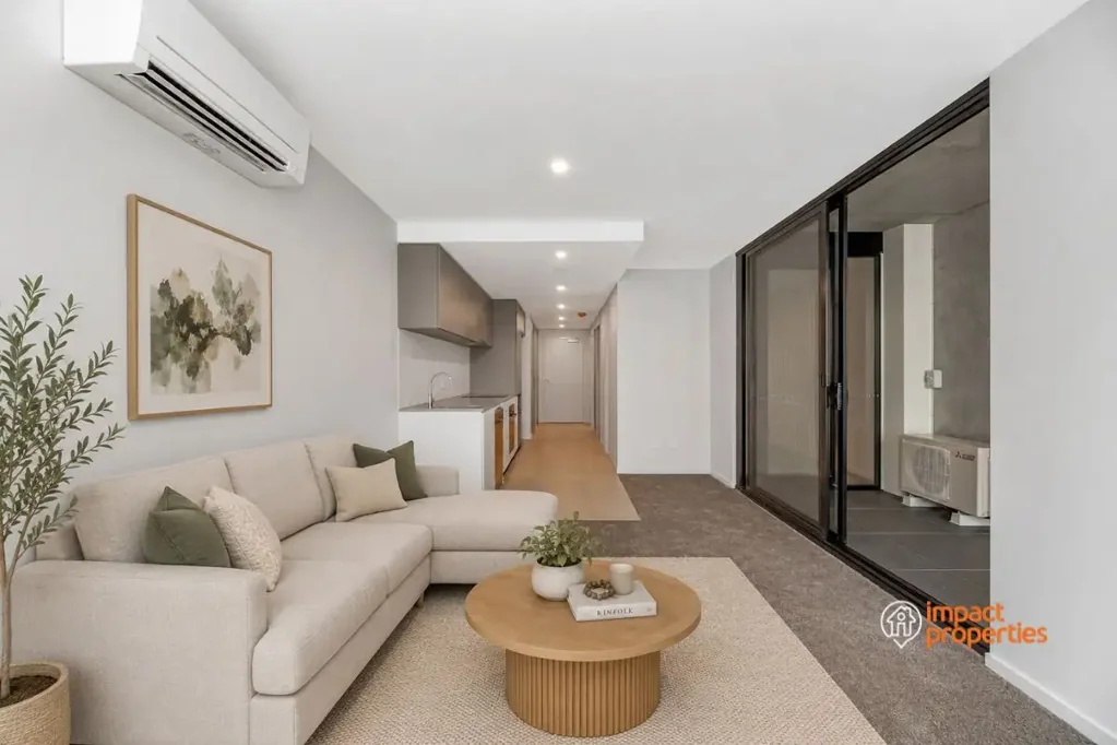 Greenway 1 Bedroom Stylish Apartment in the Town Centre !