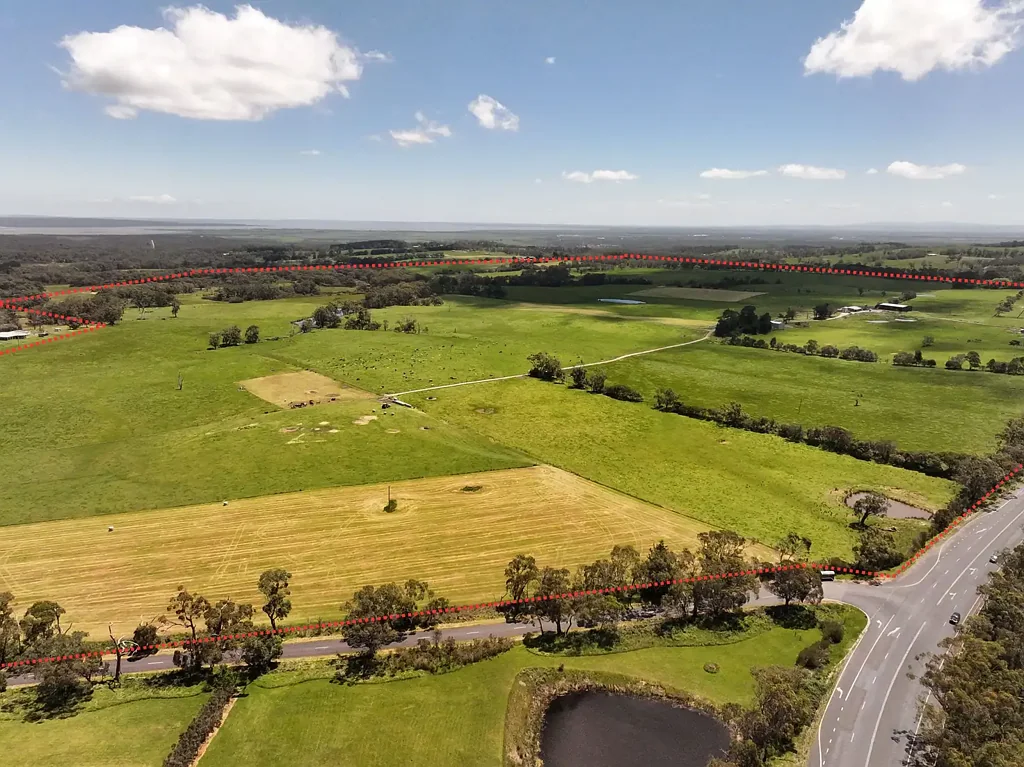 Loch 6房  LARGE DAIRY FARM
